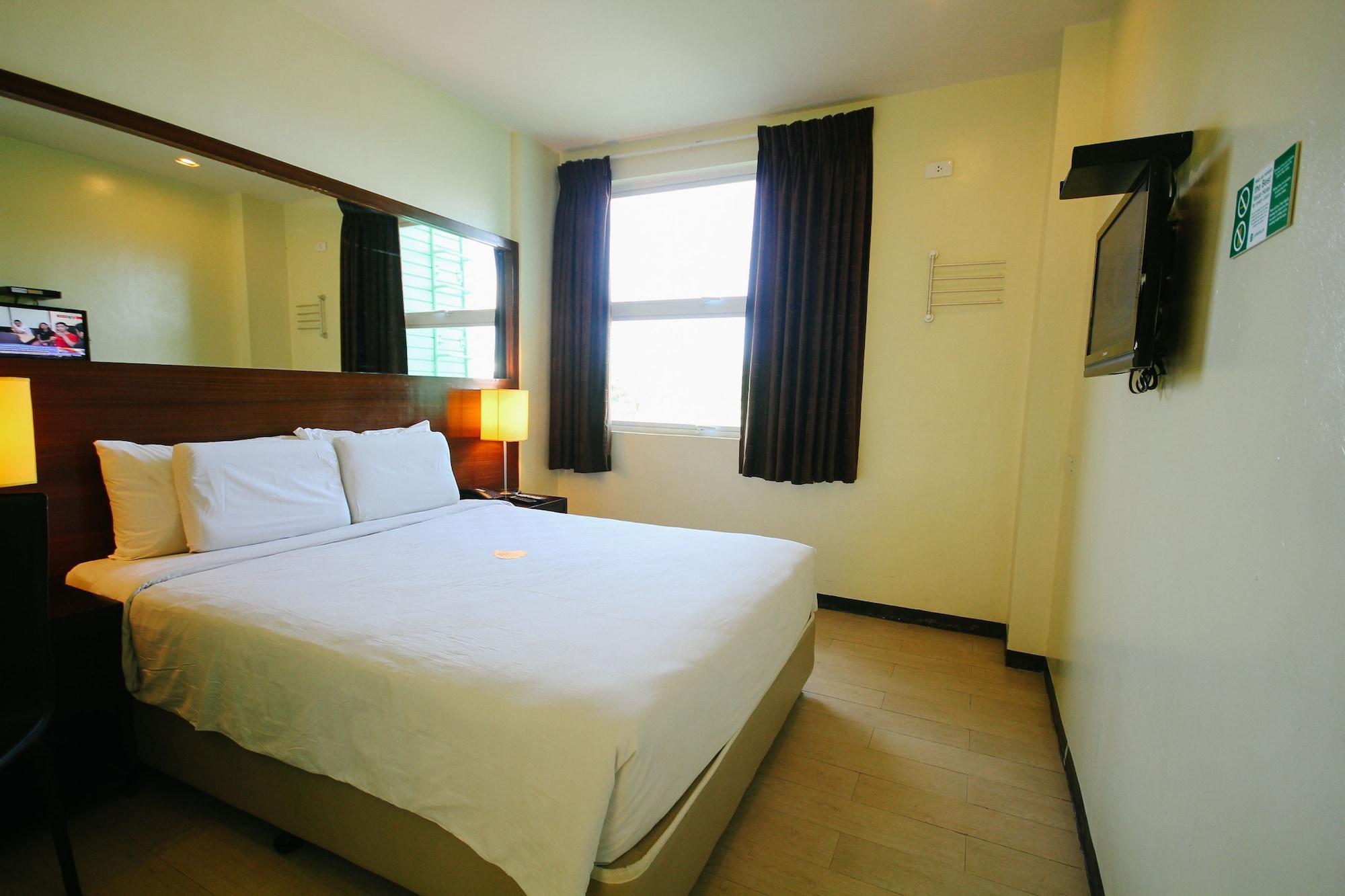 Go Hotels באקולוד מראה חיצוני תמונה