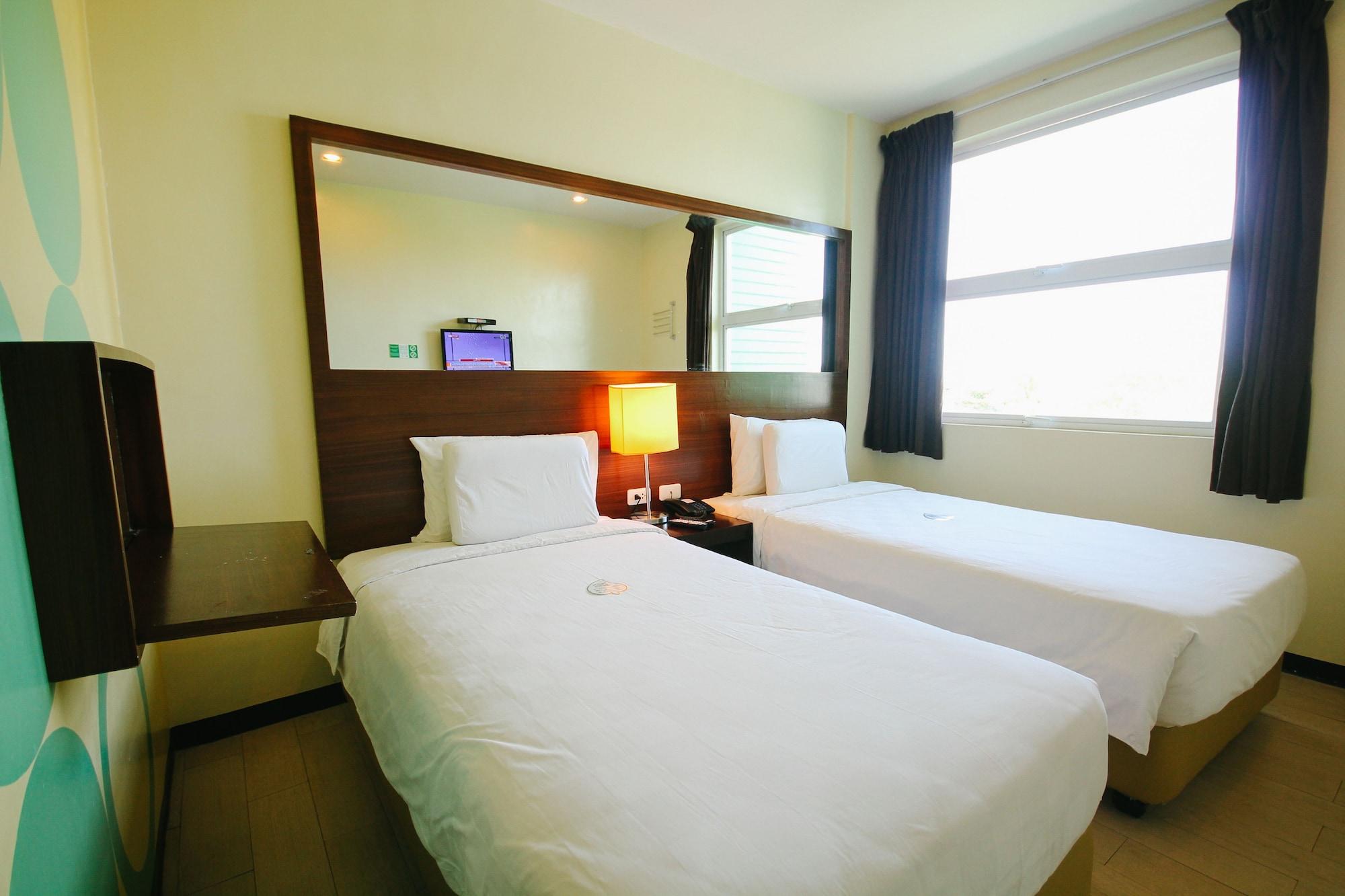 Go Hotels באקולוד מראה חיצוני תמונה