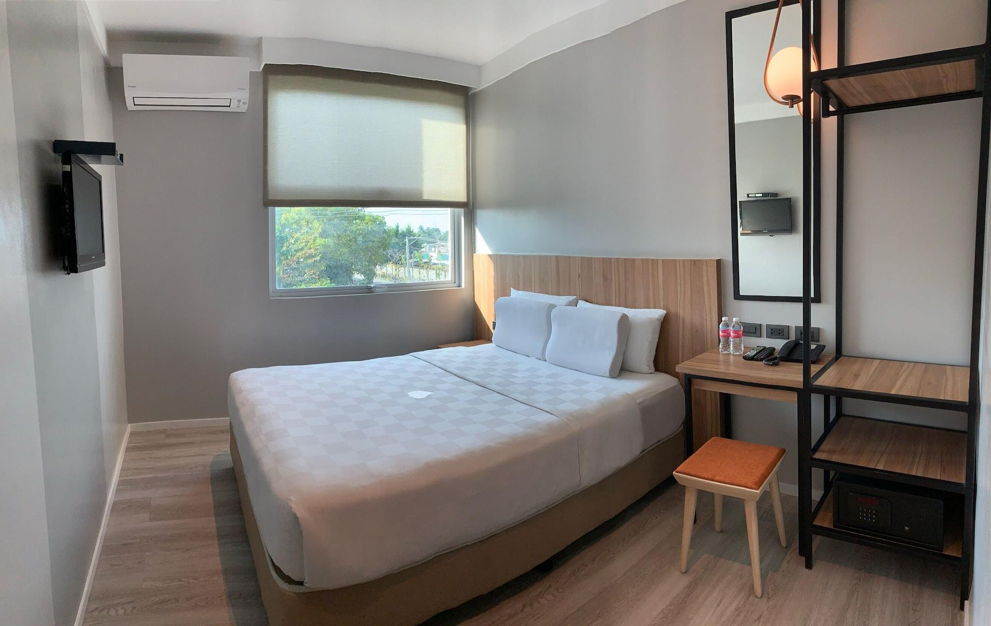 Go Hotels באקולוד מראה חיצוני תמונה