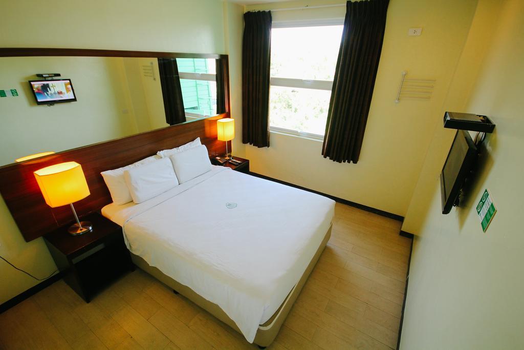 Go Hotels באקולוד מראה חיצוני תמונה