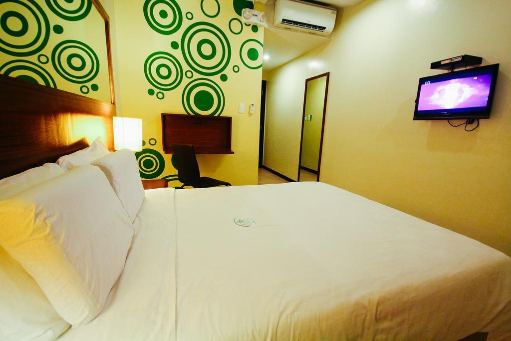 Go Hotels באקולוד חדר תמונה