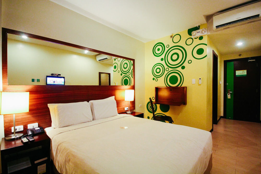 Go Hotels באקולוד מראה חיצוני תמונה